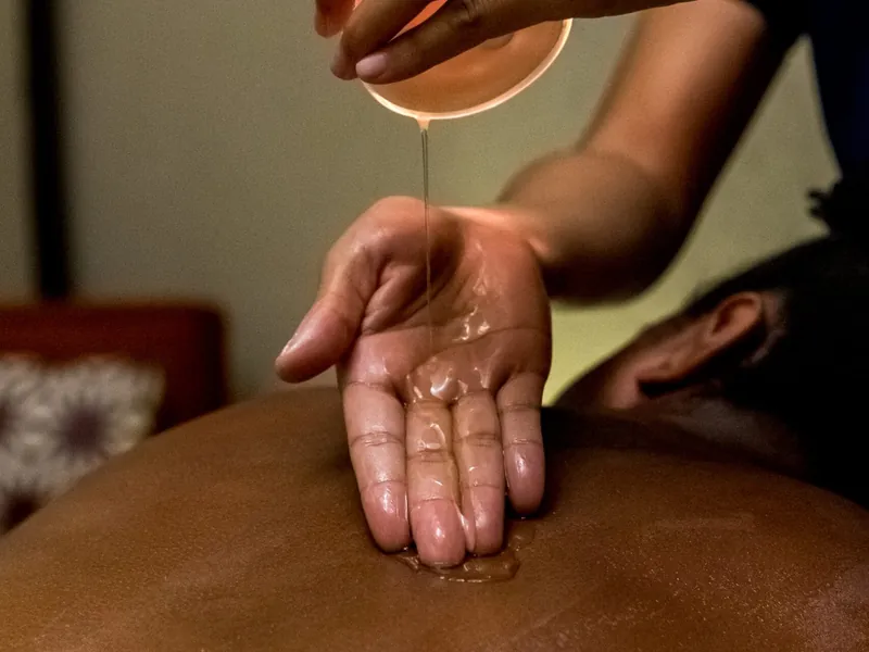 Massagem com Velas (Candle)